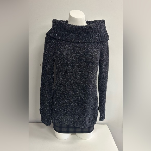 WHITE HOUSE BLACK MARKET KNITTED SCOOPED NECK SWEATER IN BLACK AND SILVER IN XS - Picture 2 of 9